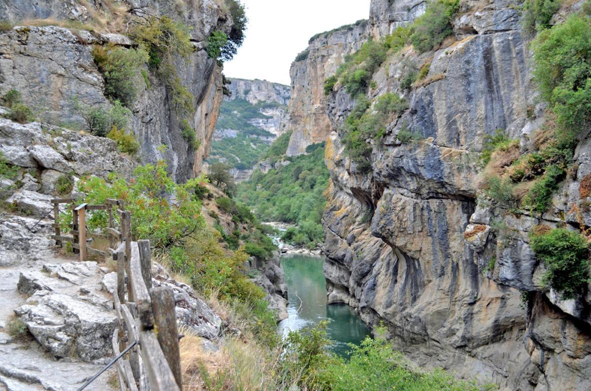Apartamento Pilare, A Las Puertas Del Pirineo Navarro Lumbier Buitenkant foto
